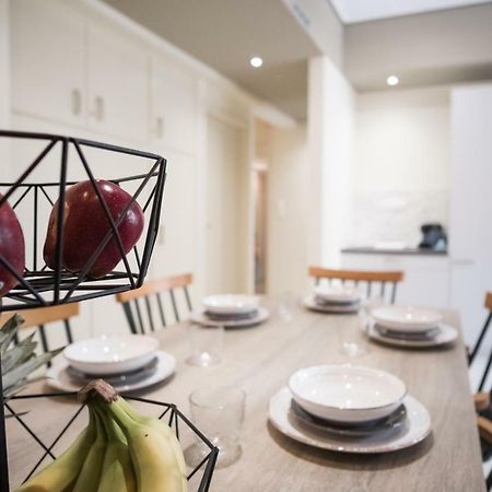 Comfy Apartment Of 104 M² Near Metro! Athens Exterior photo