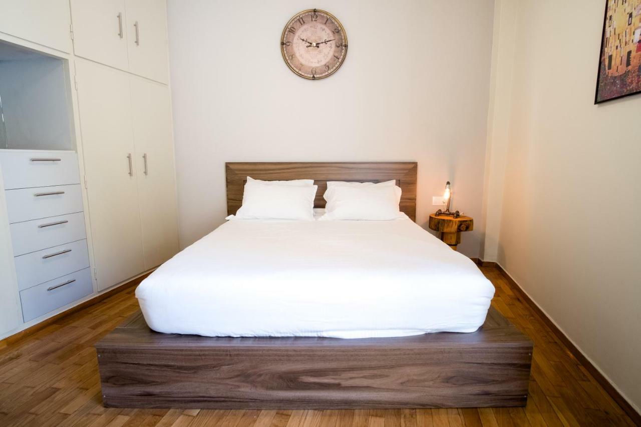 Comfy Apartment Of 104 M² Near Metro! Athens Exterior photo