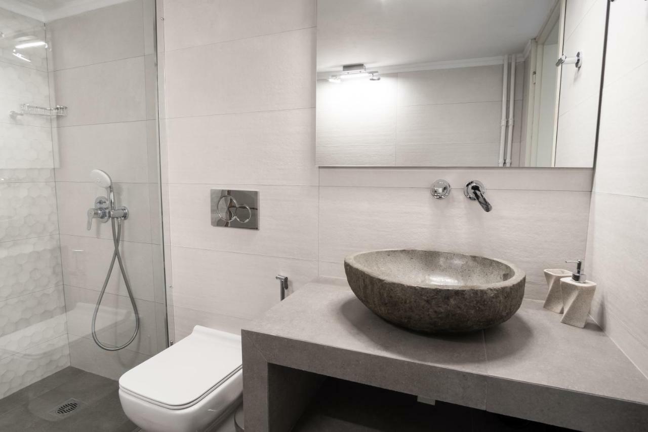 Comfy Apartment Of 104 M² Near Metro! Athens Exterior photo