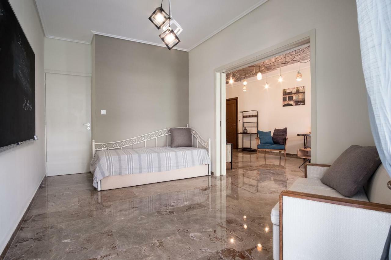 Comfy Apartment Of 104 M² Near Metro! Athens Exterior photo