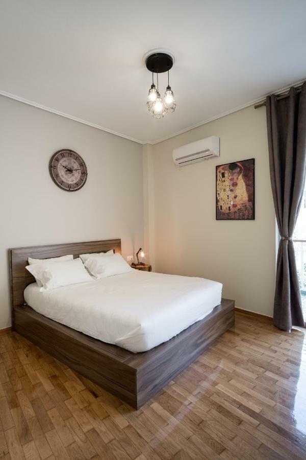 Comfy Apartment Of 104 M² Near Metro! Athens Exterior photo